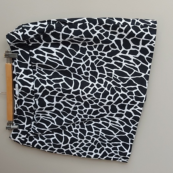 LIZGOLF ♡ Ladies Golf Skort - Picture 2 of 10